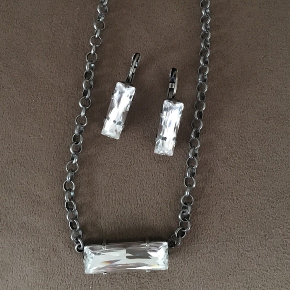 Necklace/Earrings