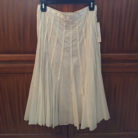 Summer white cotton skirt