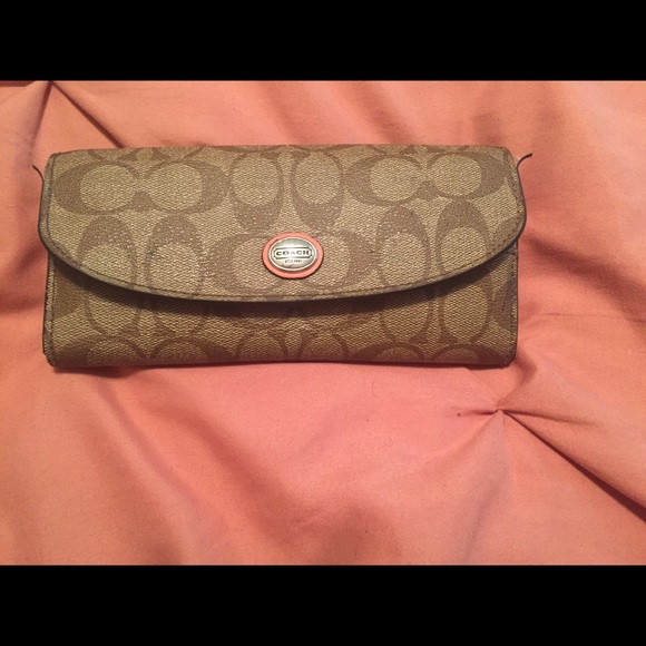 SOLD!!!!!Coach wallet