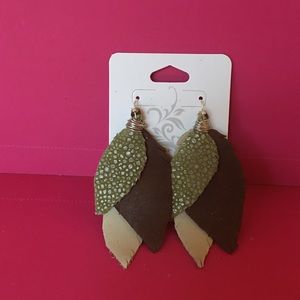 Leather earrings