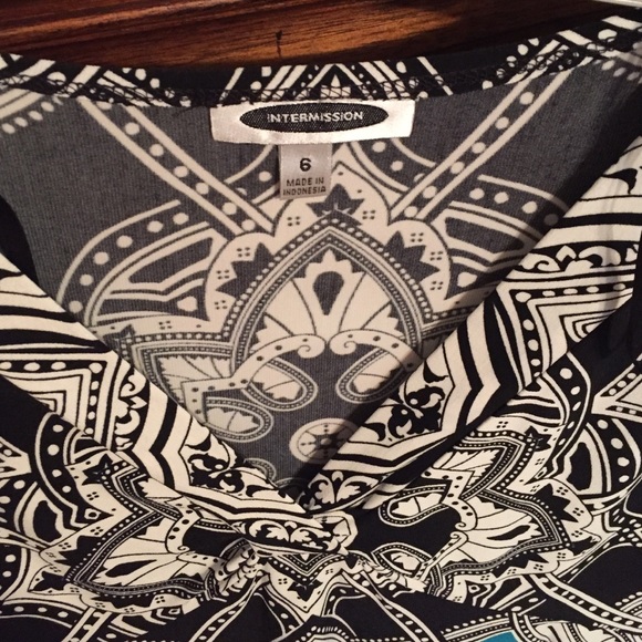 Dress - Picture 2 of 3