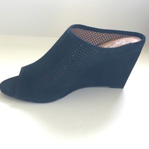 Seychelles perfect match black suede mule