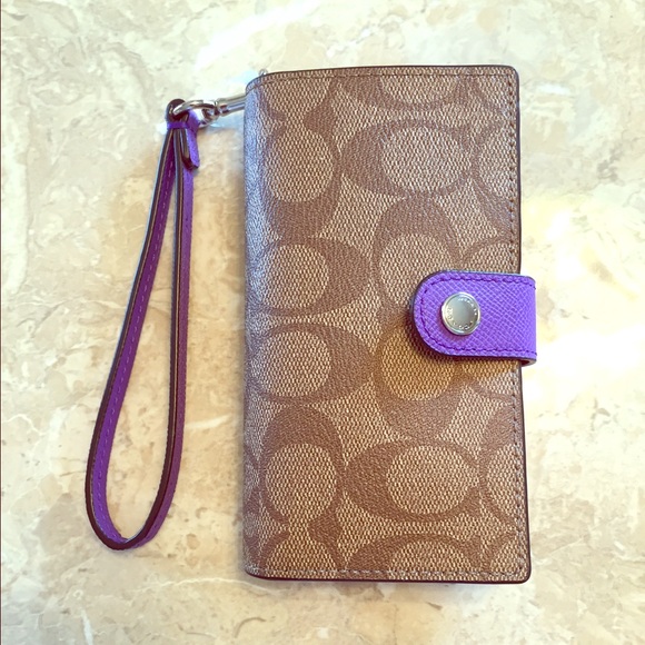 SOLD- Coach Phone Clutch