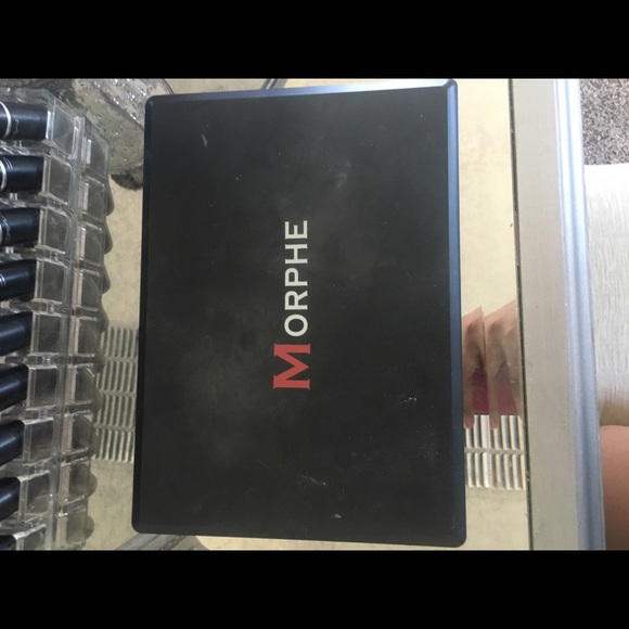 Morphe 35O pallet