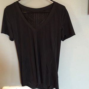 Lululemon V-Neck performance T