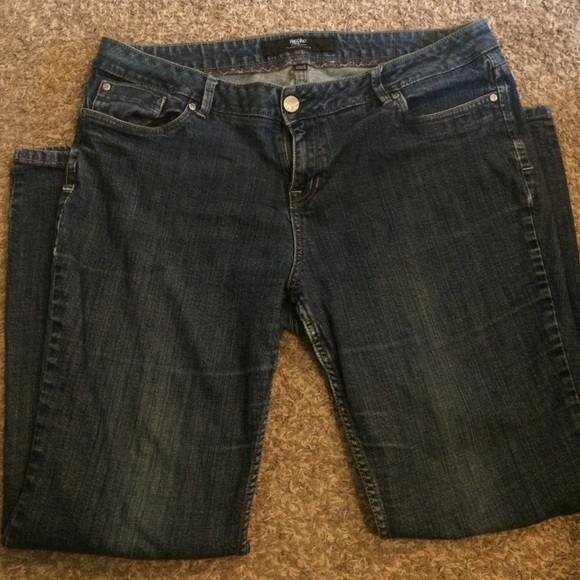 Jeans - Picture 2 of 4