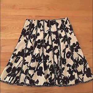Cabi size 4 black and white skirt