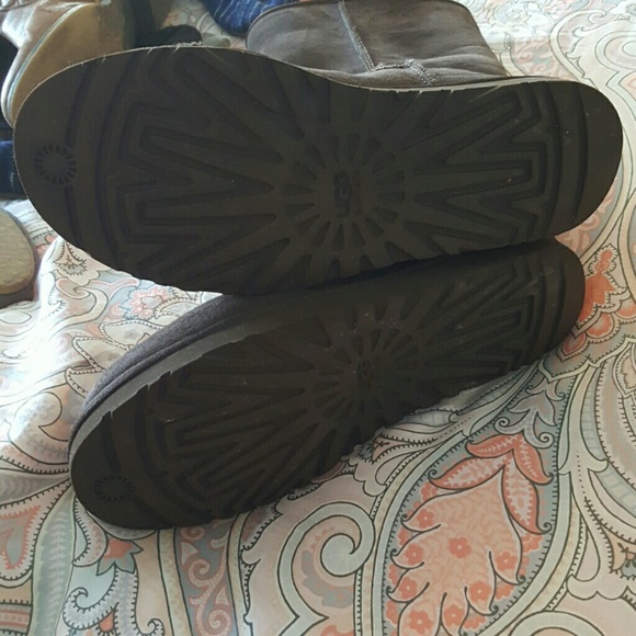 Ugg boots brown size 10 - Picture 3 of 4