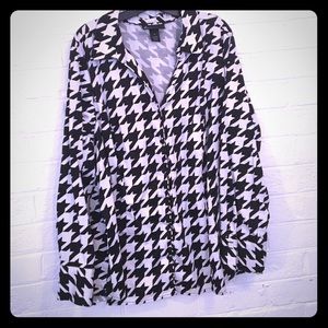 Nice hounds tooth Lane Bryant shirt !