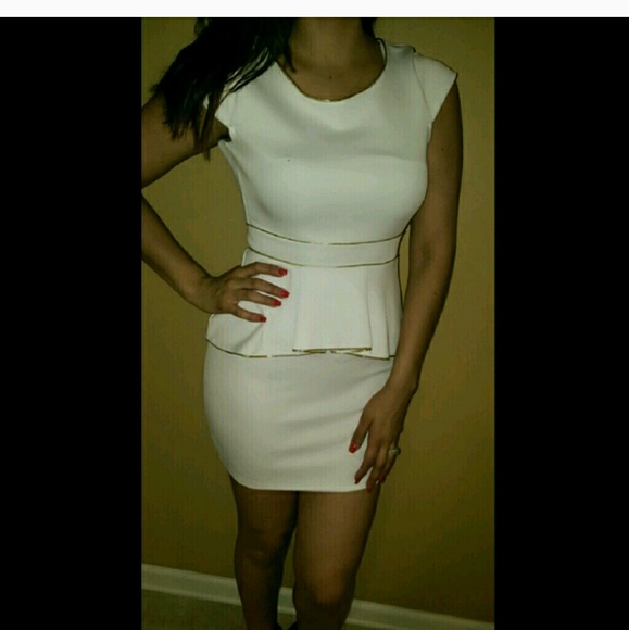 DONATED • 10/1 HP•  NWOT dress - Picture 3 of 3