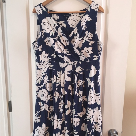 Lands End fit and flare dress floral blue