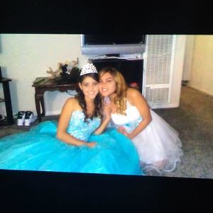 Meet your Posher, Esmeralda