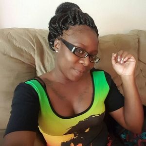 Meet your Posher, Kendra