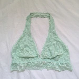 PINK VICTORIA’S SECRET BRALETTE