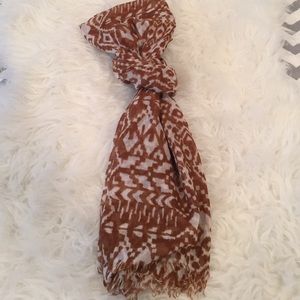 Old navy brown and white scarf