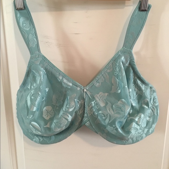 38G wacoal awareness bra. Light blue