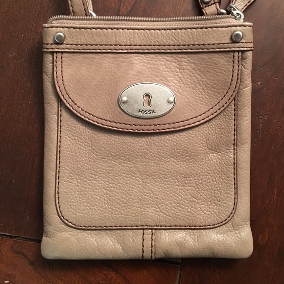 Fossil Handbags - Fossil cross body  purse