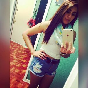 Meet your Posher, Ana laura