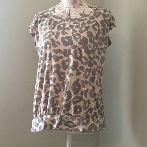 Trendy leopard print top
