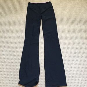 Long flair pair of lulu lemons