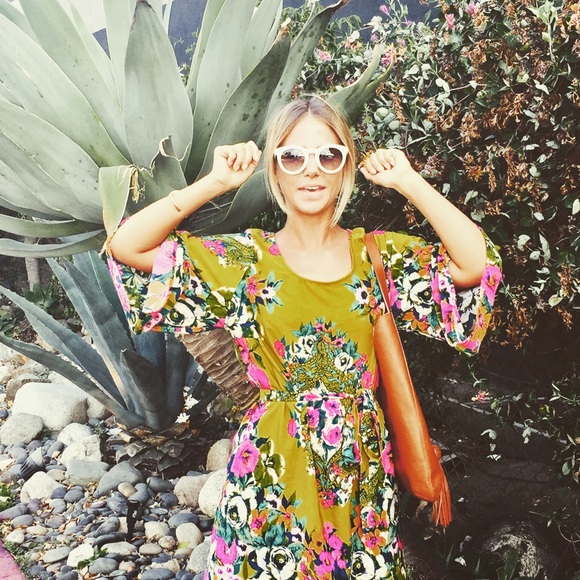 Meet Your Buyer/Seller, Amy!! - Picture 7 of 8