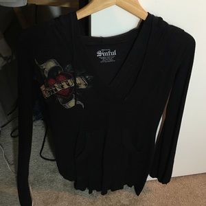 Size medium . Women's light weight pull over