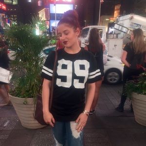 Meet your Posher, Sarai