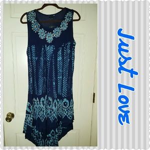 Lovely detailed hi low dress