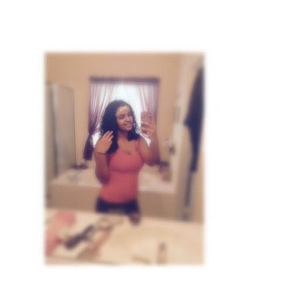 Meet your Posher, Angelina