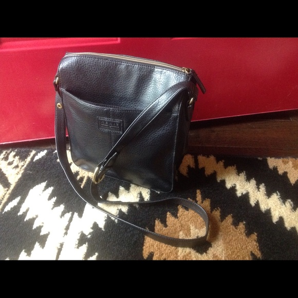 Relic shoulder bag