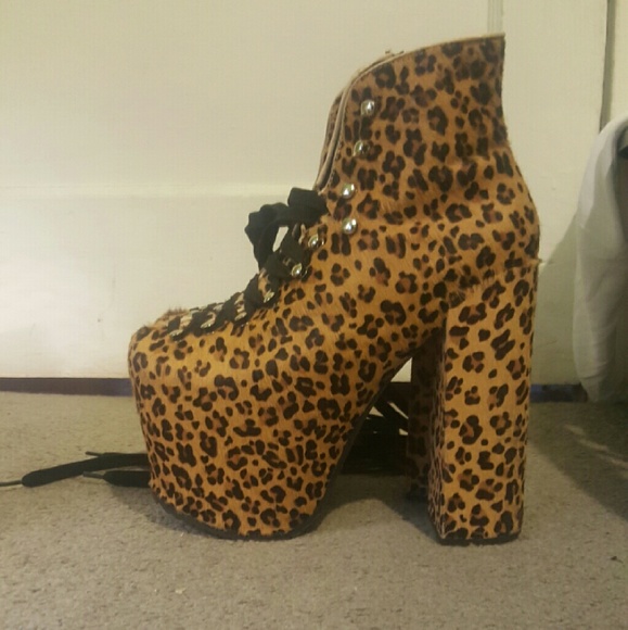 Unif leopard fur hellbounds