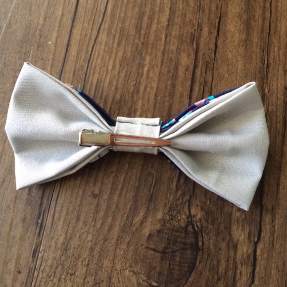 Handmade, Fabric Bow - Picture 2 of 2