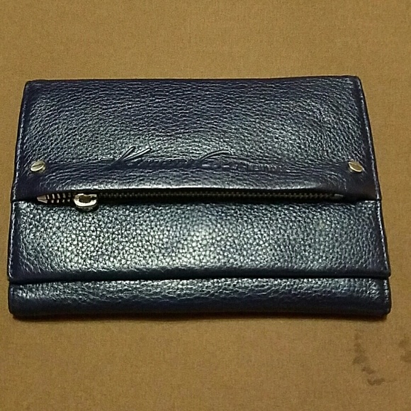 Kenneth Cole - Picture 1 of 4