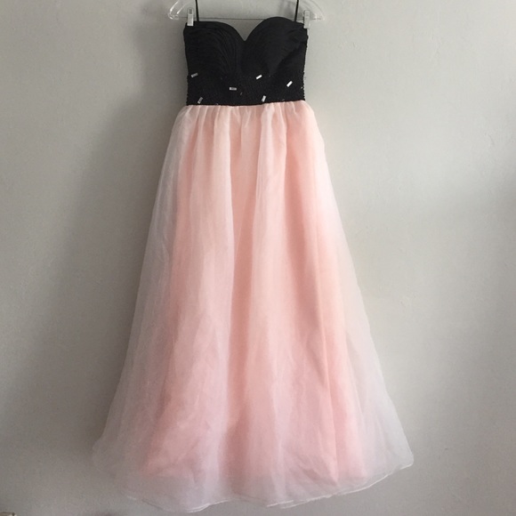 Pale Pink & Black Formal Floor-length  Gown/Dress
