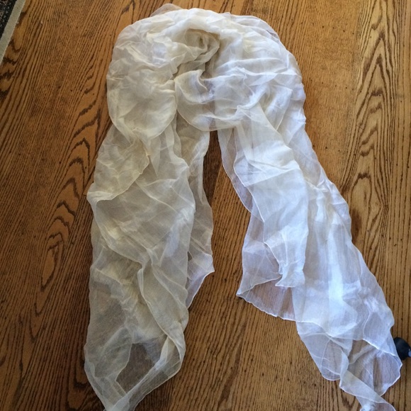 White scarf - Picture 2 of 3