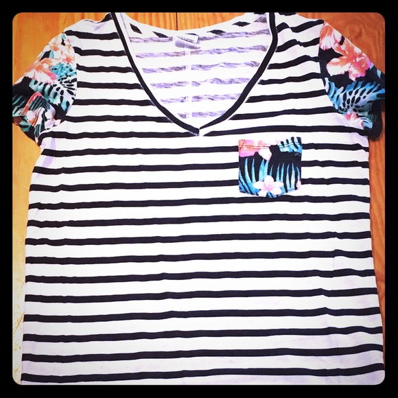 VS mixed pattern top