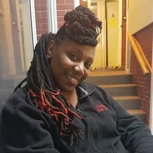 Meet your Posher, Evelina