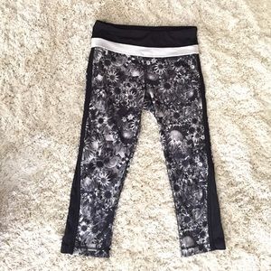 Lululemon run inspire crops