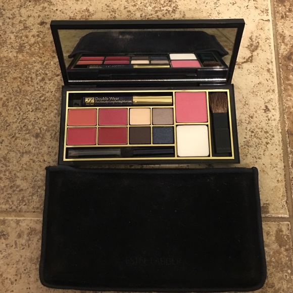 Estée Lauder - expert color palette