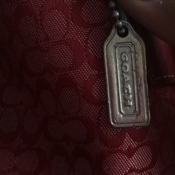 Red authentic Coach shoulder bag - Picture 4 of 4