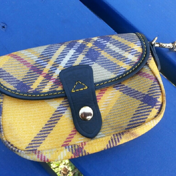 Dooney bourke wrislet - Picture 2 of 4