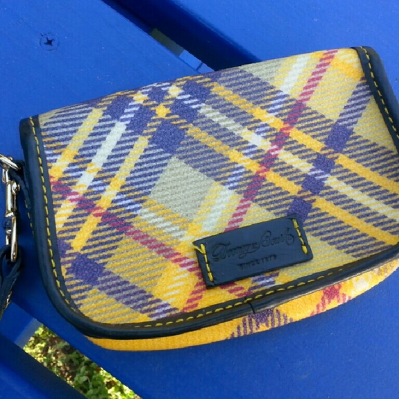 Dooney bourke wrislet - Picture 4 of 4