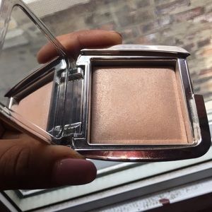 Hourglass highlighter