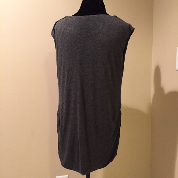 Pea in the Pod Maternity Top - Picture 2 of 3