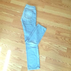 Light wash jeans