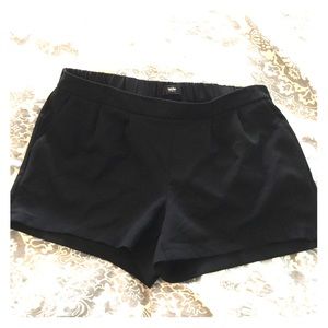Black Mossimo shorts