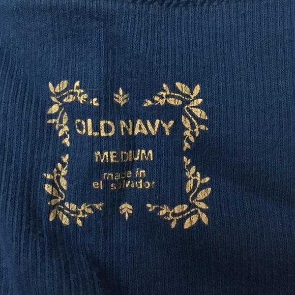 Bundle of old navy tank tops - Picture 3 of 4