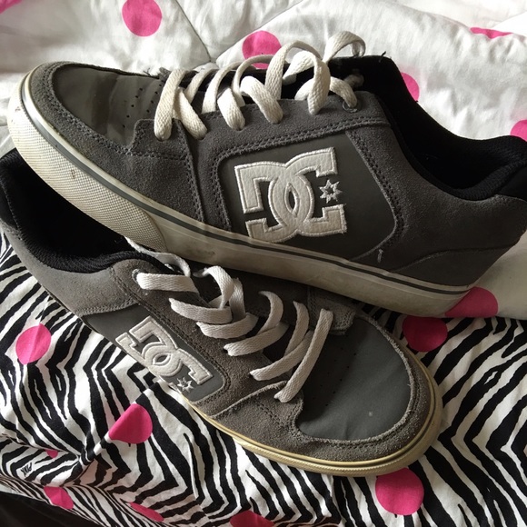 DC gently loved skate shoes