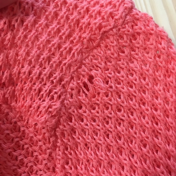 Like new, coral lightweight cardigan, fits S-M. - Picture 4 of 4