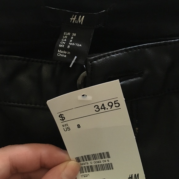 Black pleather pants - Picture 2 of 3